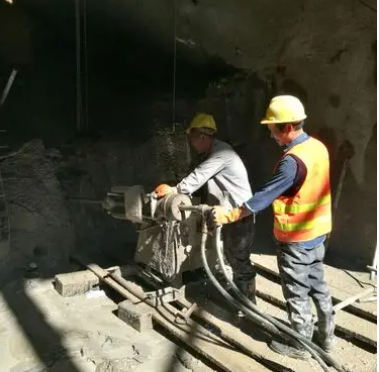 越秀水下抗分散灌浆料特点 水下不分散注浆料介绍